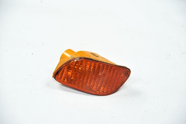 ford cıkma yedek focus 1 ön tampon sinyali